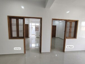 Room in 1 RK Builder Floor at Sector 51 – for Rent