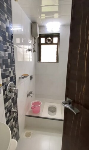 Bathroom in 1 BHK Apartment at Hill View Chembur, Chembur – for Sale