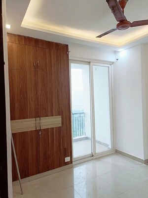Room in 2 BHK Apartment at Panchsheel Green Mart, Sector 16 Greater Noida – for Sale