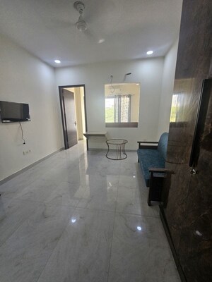 Living Room in 1 BHK Builder Floor at Sector 43 – for Rent