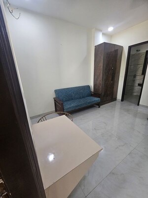 Living Room in 1 BHK Builder Floor at Sector 43 – for Rent