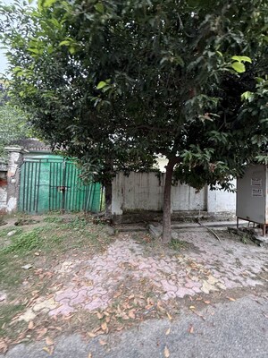  Plot For Sale in Sector 105