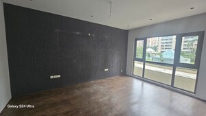 Room in 4 BHK Apartment at Panchshil One North, Magarpatta City – for Rent