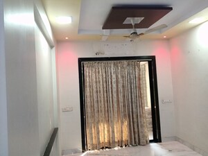 Room in 2 BHK Apartment at Anand Enclave Mira Bhayandar, Mira Road – for Rent