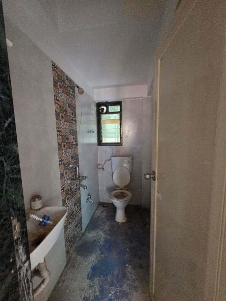 Bathroom, samarth-enclave 1 Bedroom 373 Sq.Ft. Apartment In Andheri East Mumbai 10718485