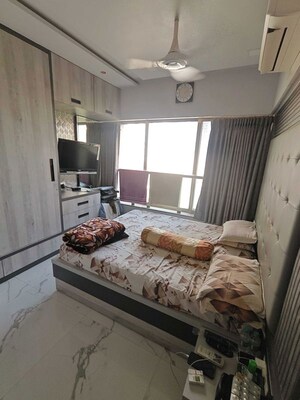 Bedroom in 2 BHK Apartment at Darsshan Ricco, Lower Parel – for Sale