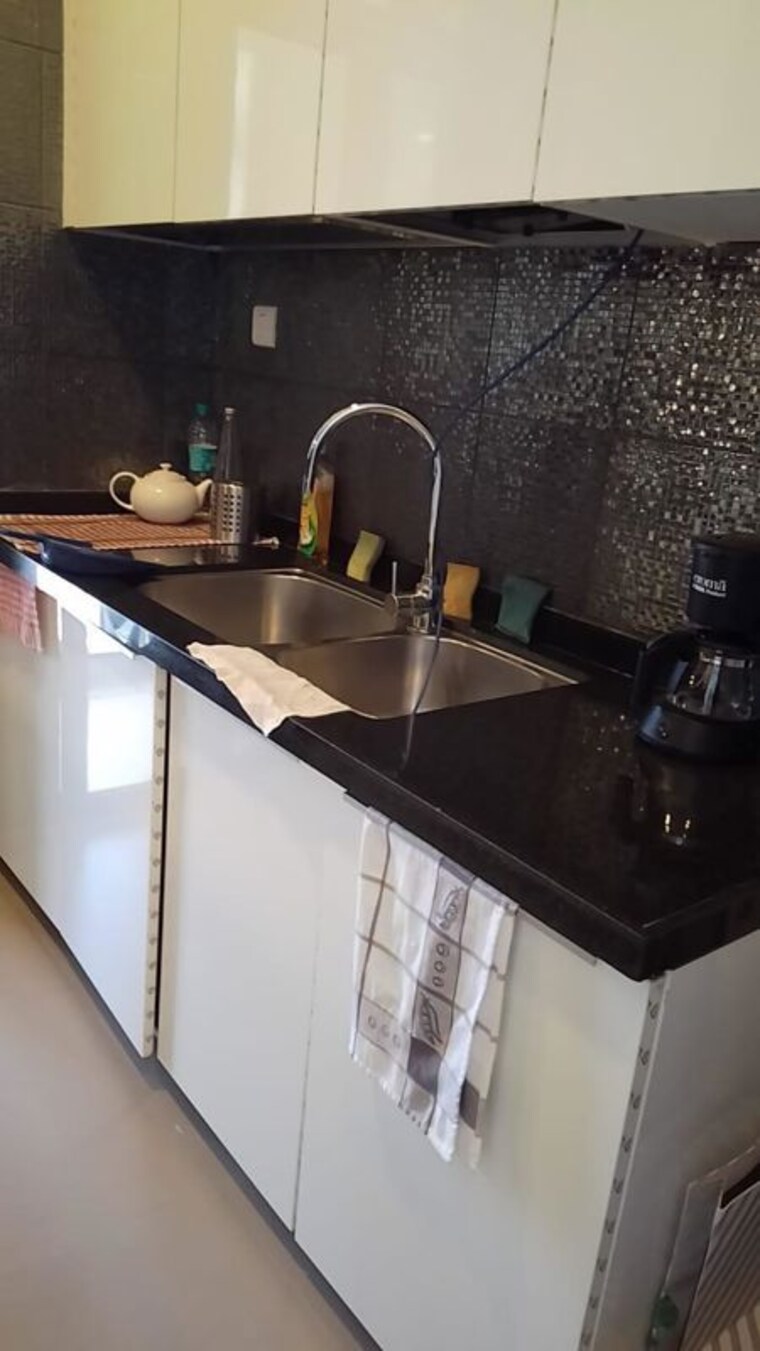 Kitchen, lodha-parkside 2 Bedroom 899 Sq.Ft. Apartment In Worli Mumbai 10718509