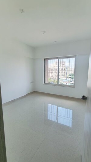 Room in 2 BHK Apartment at RGS Forte, Wakad – for Rent