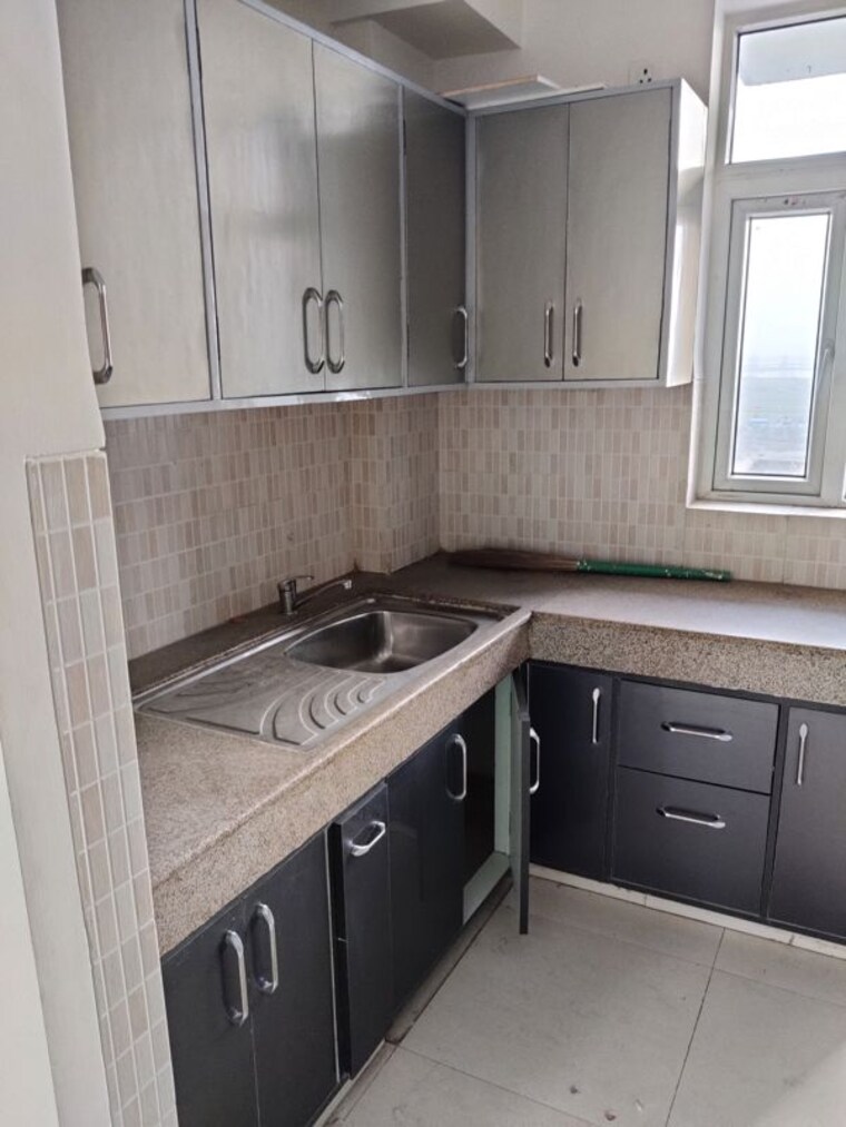 Kitchen, indiabulls-centrum-park 3 Bedroom 1900 Sq.Ft. Apartment In Sector 103 Gurgaon 10718513