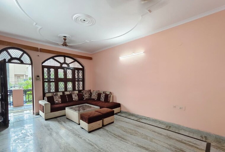 Living Room, sector 1 3 Bedroom 2000 Sq.Ft. Villa In Sector 1 Gurgaon 10718521