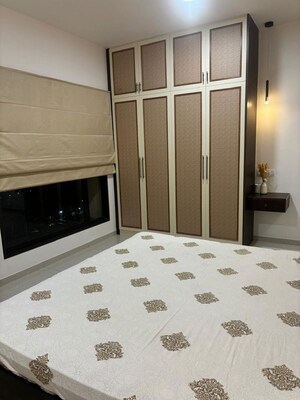 Room in 3 BHK Apartment at Sobha Royal Pavilion, Sarjapur Road – for Rent