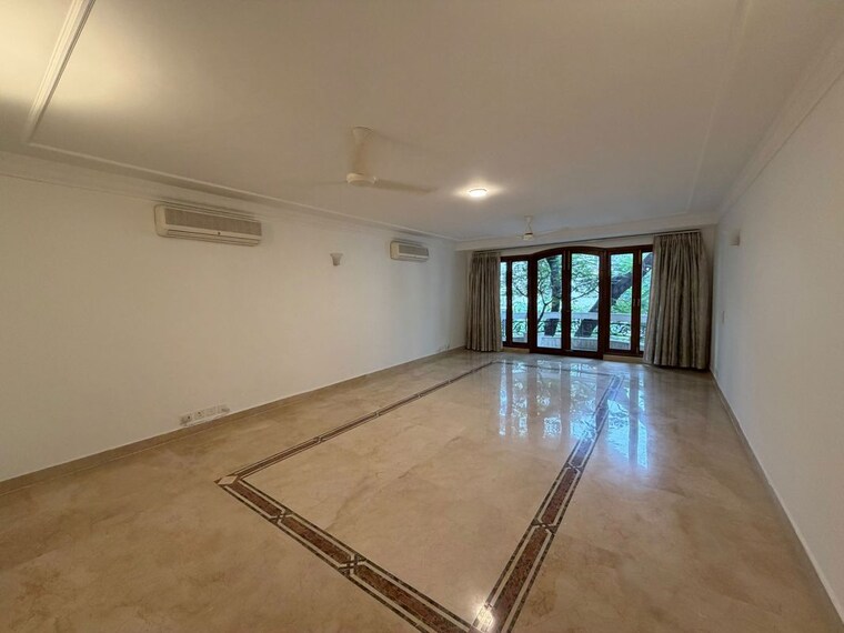 Room, vasant vihar 4 Bedroom 3600 Sq.Ft. Builder Floor In Vasant Vihar Delhi 10718539