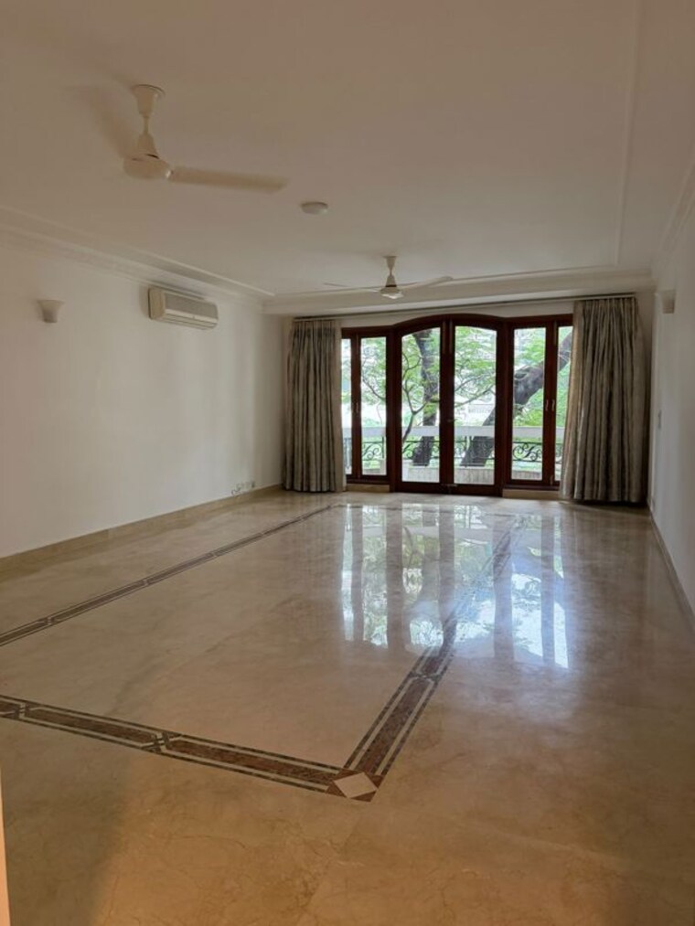 Room, vasant vihar 4 Bedroom 3600 Sq.Ft. Builder Floor In Vasant Vihar Delhi 10718539