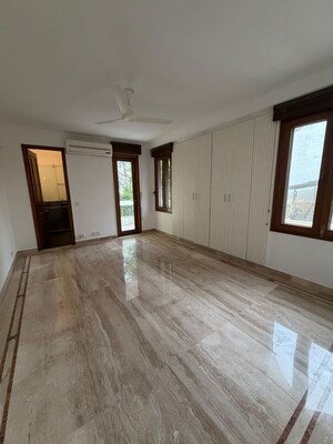 Room in 4 BHK Builder Floor at Vasant Vihar – for Rent