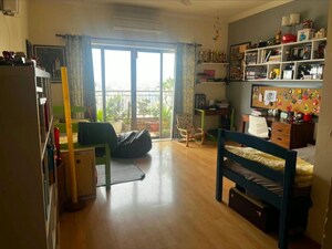 Living Room in 4 BHK Apartment at Unitech The World Spa, Sector 30 – for Rent