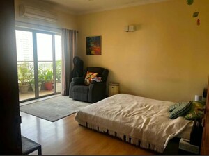 Bedroom in 4 BHK Apartment at Unitech The World Spa, Sector 30 – for Rent