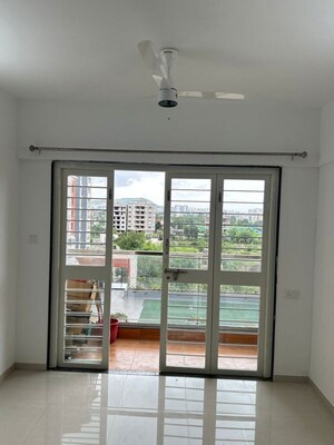 Room in 1 BHK Apartment at Kohinoor Sportsville, Hinjewadi – for Rent