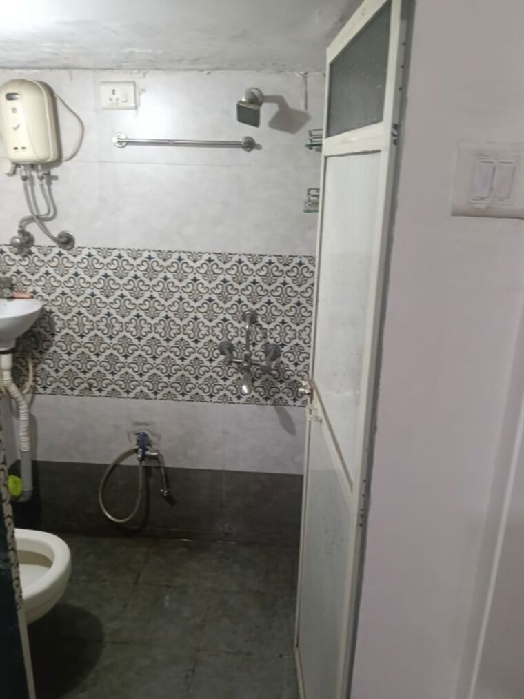 Bathroom, shahapur 2 Bedroom 865 Sq.Ft. Apartment In Shahapur Thane 10718675