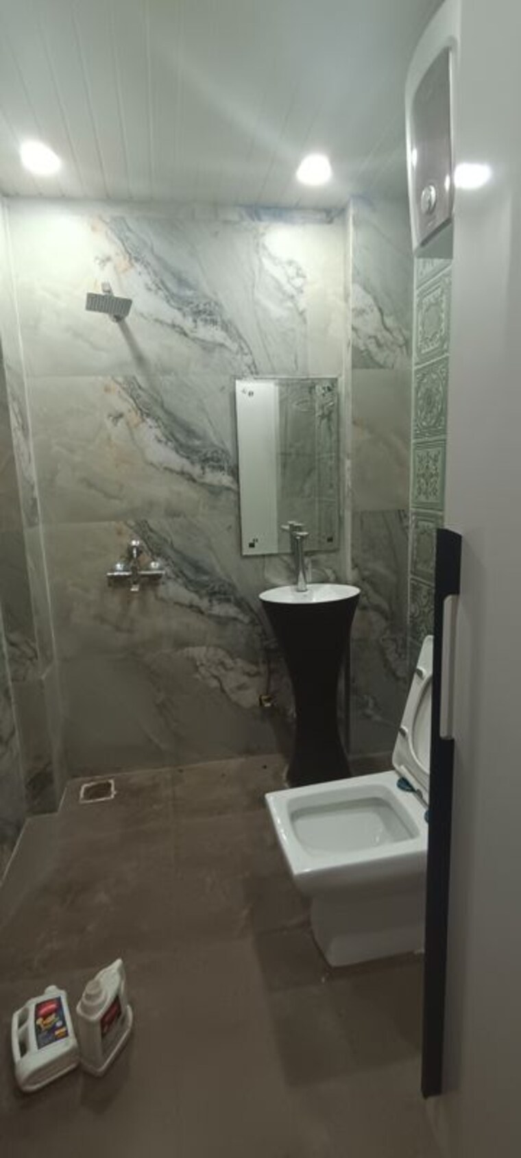 Bathroom, fidato-honour-homes 3 Bedroom 180 Sq.Yd. Builder Floor In Sector 89 Faridabad 10718719