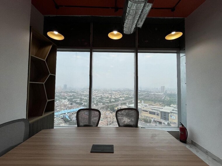 Team Area, fergusson college road Commercial Office Space 2100 Sq.Ft. In Fergusson College Road Pune 10718731