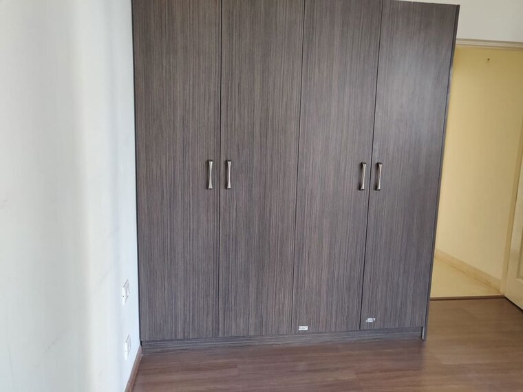 Bathroom, suncity 4 Bedroom 360 Sq.Yd. Builder Floor In Suncity Gurgaon 10718733