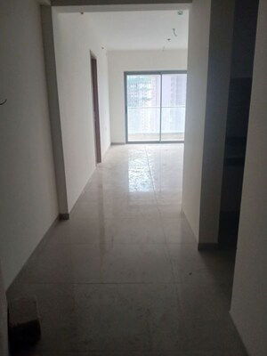Room in 4 BHK Apartment at Kalpataru Jade Residences, Baner – for Rent