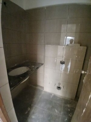 Bathroom in 4 BHK Apartment at Kalpataru Jade Residences, Baner – for Rent