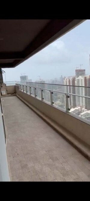 Balcony in 3 BHK Apartment at Lokhandwala Minerva Mahalaxmi, Mahalaxmi – for Rent