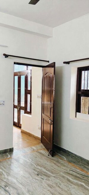 2 BHK Builder Floor For Rent in Neb Sarai
