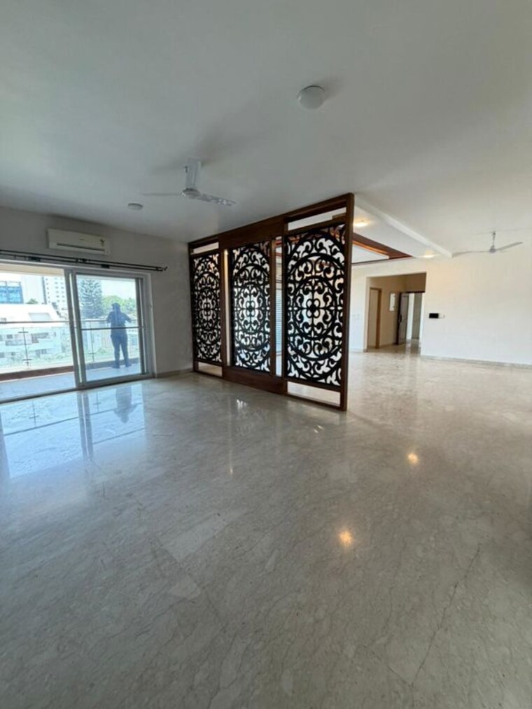 Room, ulsoor lake 4 Bedroom 4137 Sq.Ft. Apartment In Ulsoor Lake Bangalore 10718749