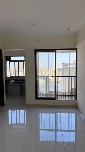 Room in 1 BHK Apartment at Vrindavan Akshaya CHS, Vrindavan Society – for Rent