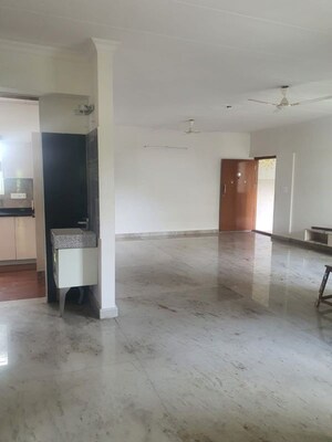 Room in 3 BHK Apartment at Nandi Citadel, Bannerghatta Road – for Rent
