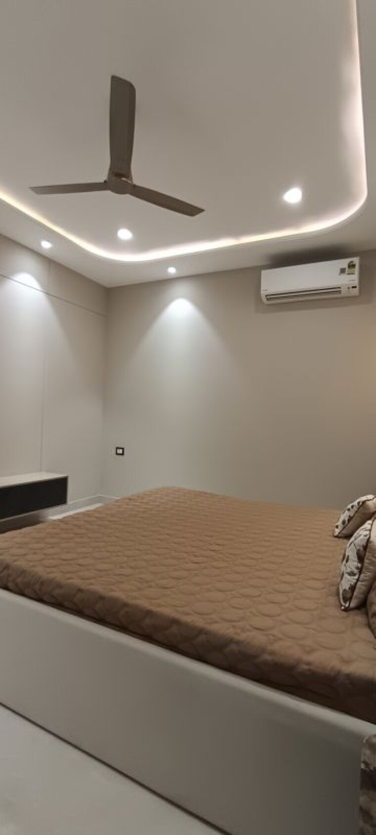 Bedroom, bptp-eden-estate 4 Bedroom 298 Sq.Yd. Builder Floor In Sector 81 Faridabad 10718776
