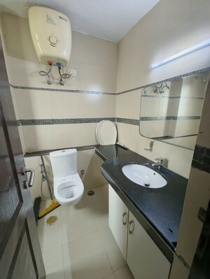 Attached Bathroom in 3 BHK Apartment at Unitech Uniworld Gardens 2, Sector 47 – for Rent
