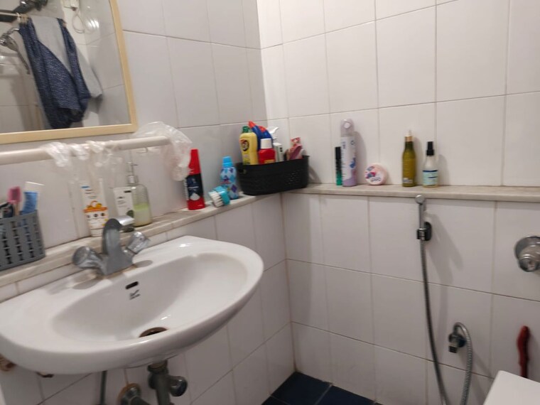 Bathroom, mahindra-lifespaces-the-great-eastern-gardens 2 Bedroom 750 Sq.Ft. Apartment In Kanjurmarg West Mumbai 10717913