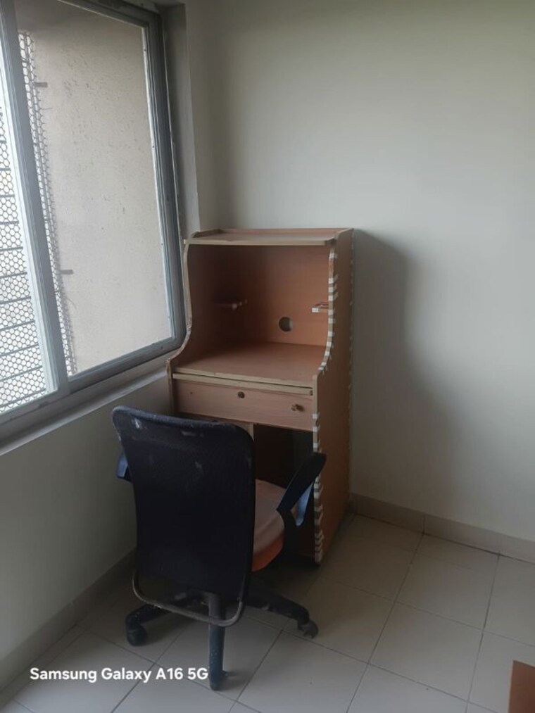 Room, versova-kiran 3 Bedroom 1000 Sq.Ft. Apartment In Andheri West Mumbai 10718788