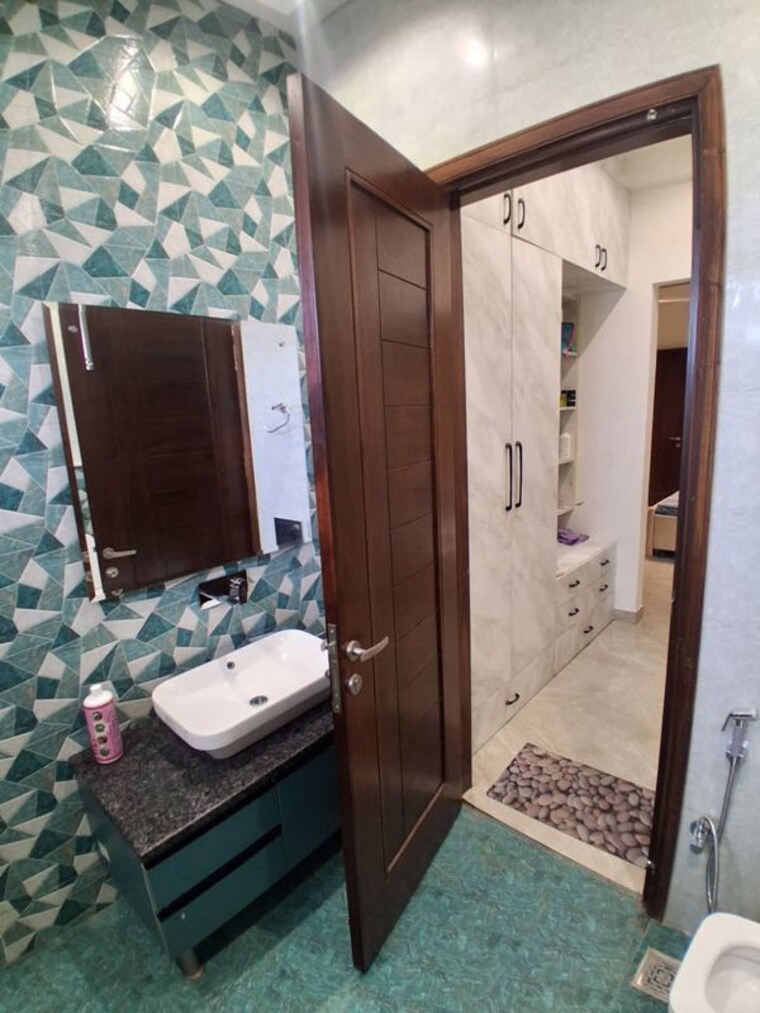 Bathroom, sector 9 panchkula 3 Bedroom 2200 Sq.Ft. Independent House In Sector 9 Panchkula Panchkula 10718794