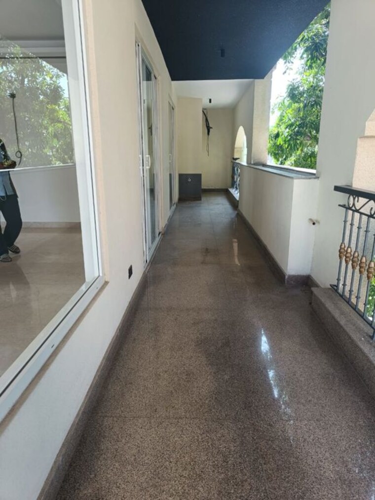 Balcony, green park 4 Bedroom 300 Sq.Yd. Builder Floor In Green Park Delhi 10718773