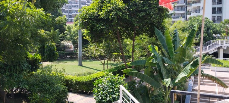 Garden, cosmos-golden-heights 3 Bedroom 1700 Sq.Ft. Apartment In Sain Vihar Ghaziabad 10718812