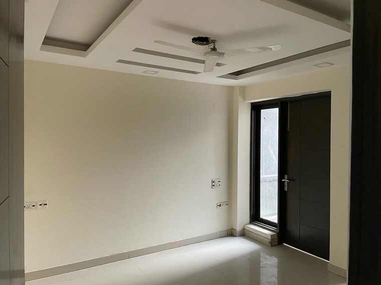 Room, auram-floor 3 Bedroom 2100 Sq.Ft. Builder Floor In South City 2 Gurgaon 10718852