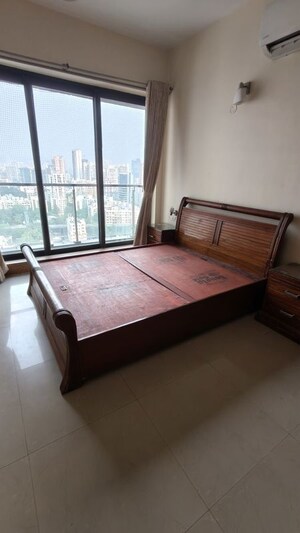 Bedroom in 2 BHK Apartment at Elanza, Malad West – for Rent