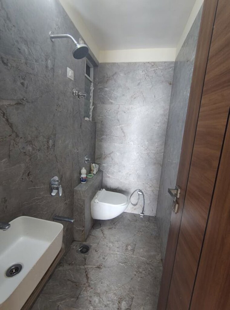 Bathroom, shakti-aura 1 Bedroom 670 Sq.Ft. Apartment In Ghansoli Navi Mumbai 10718945