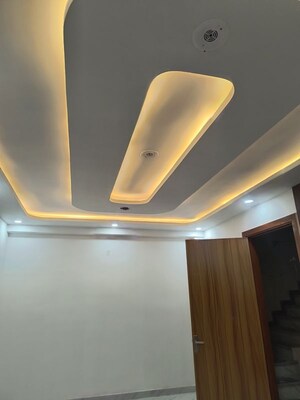 Room in 3.5 BHK Builder Floor at Greater Kailash I – for Sale