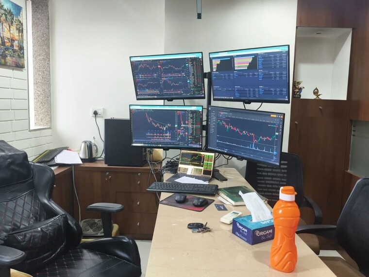Team Area, ambli Commercial Office Space 700 Sq.Ft. In Ambli Ahmedabad 10718960