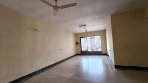 Room in 2 BHK Apartment at Celestia Heights, Malad West – for Rent