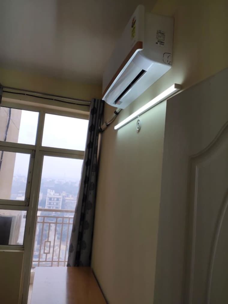 Balcony, shree-vardhman-mantra 2 Bedroom 800 Sq.Ft. Apartment In Sector 67 Gurgaon 10718985