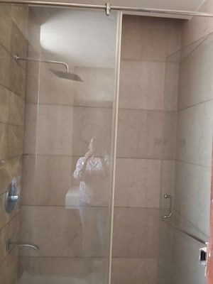 Bathroom in 3 BHK Builder Floor at Green Park – for Rent