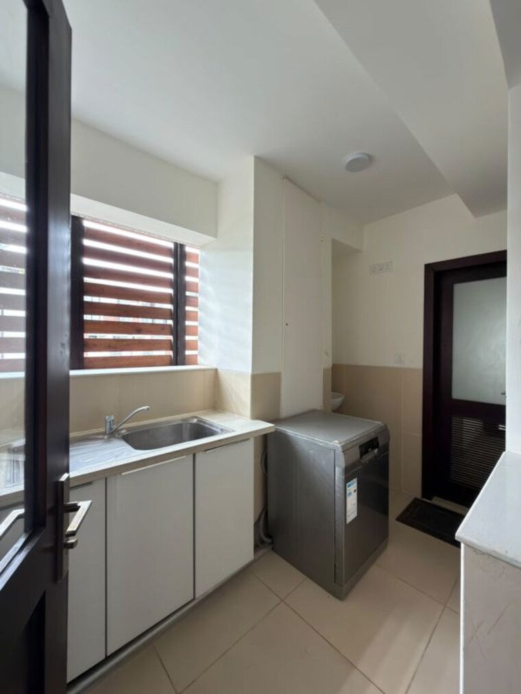 Kitchen, embassy-grove 4 Bedroom 4852 Sq.Ft. Villa In Kodihalli Bangalore 10718912