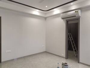 Room in 4 BHK Builder Floor at Kakatiya Hills, Jubilee Hills – for Rent