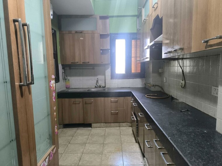 Kitchen, sector 22 3 Bedroom 1550 Sq.Ft. Builder Floor In Sector 22 Gurgaon 10719015